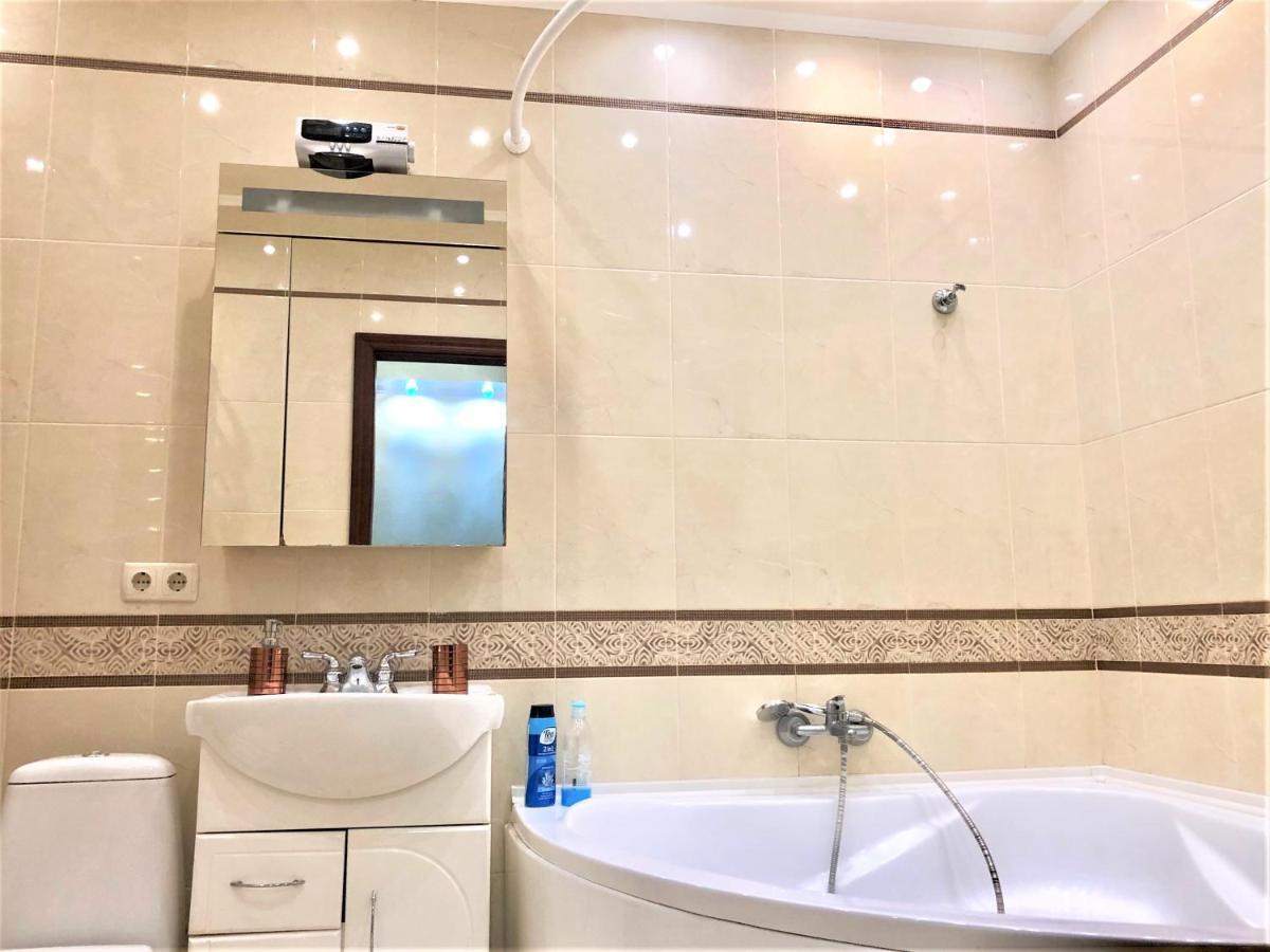 Vip Апартаменти З Видом На Озеро Kyiv Exterior photo